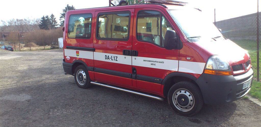 Odovzdanie vozidla Renault Master Combi T28 obci Dříteč