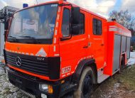 Mercedes 1124, 4×2, 2400L vody, Vanasche