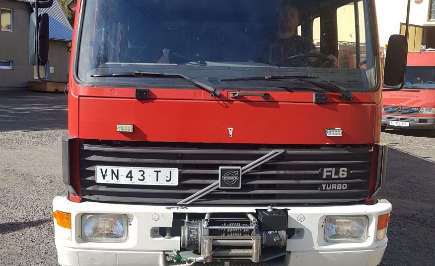 Volvo FL 6-14 2500L vody