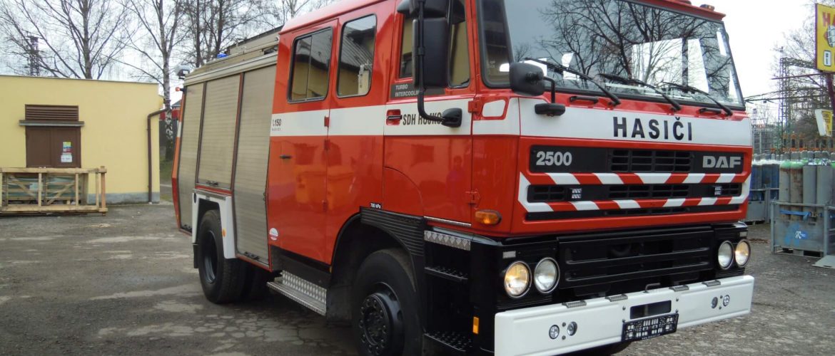 Odovzdanie vozidla DAF 2500, obci Hojkov