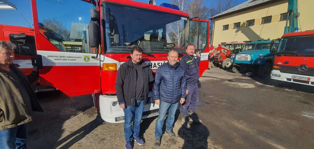 Odovzdanie vozidla Dennis Sabre pre obec Klamoš