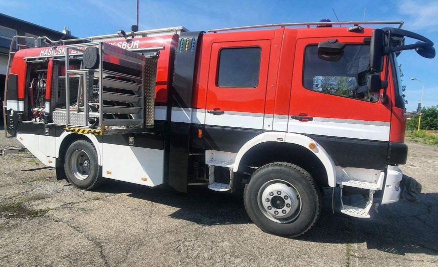 Mercedes Atego 1529 4×4, 2000L + pena,  Ziegler