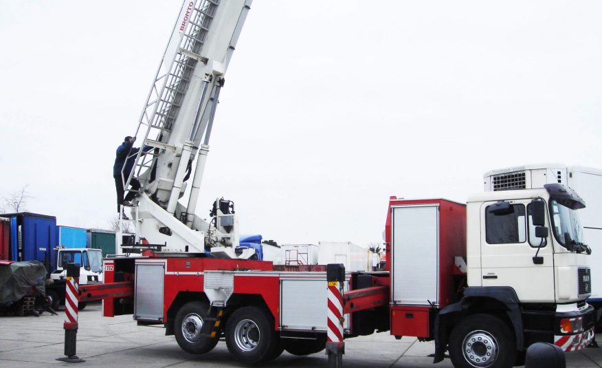 MAN Rosenbauer 6×2, Bronto Skylift F32 MDT, 32m požiarna plošina