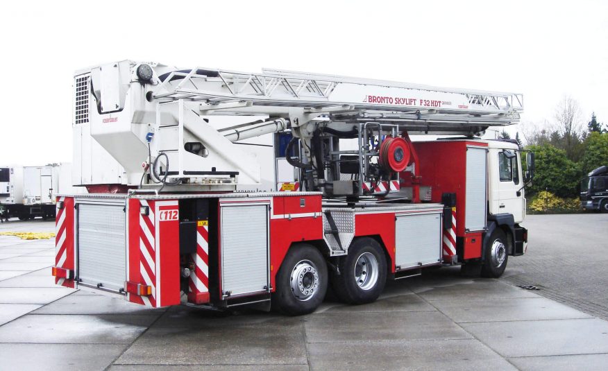 MAN Rosenbauer 6×2, Bronto Skylift F32 MDT, 32m požiarna plošina