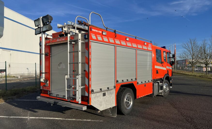 SCANIA P94   260 4X2 2500L vody