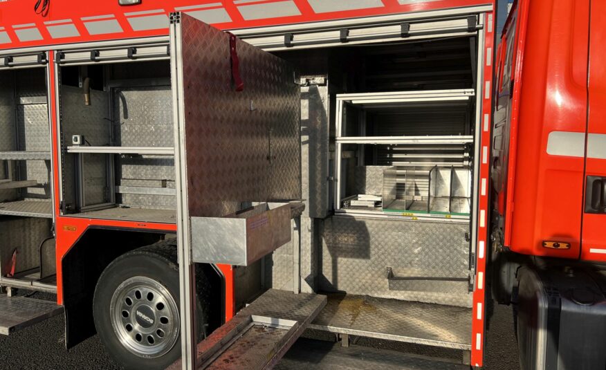 SCANIA P94   260 4X2 2500L vody