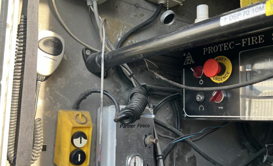 SCANIA P94   260 4X2 2500L vody