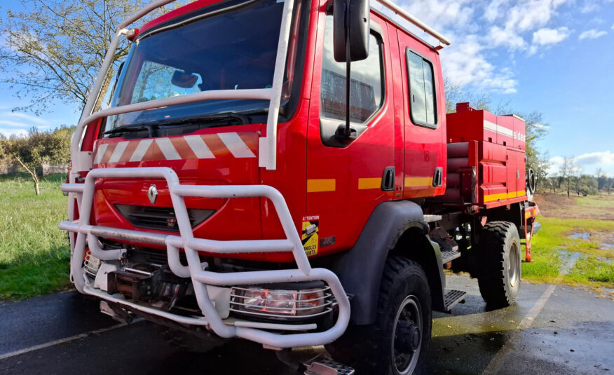Renault 4×4 CCF 2000 Litrov