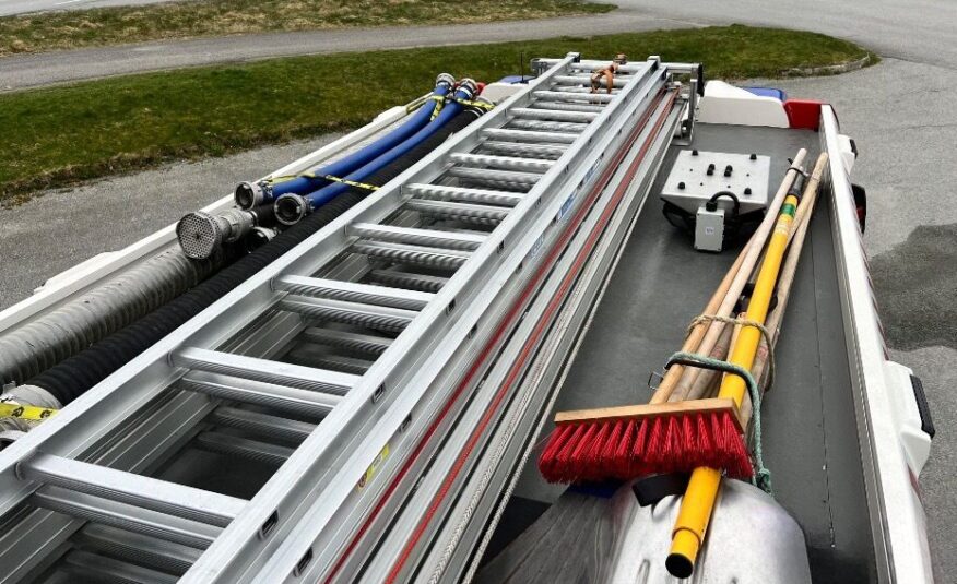 Iveco  Daily, automat, rok 2017, Rosenbauer CL, systém CAFS 1000L vody + 100L pena