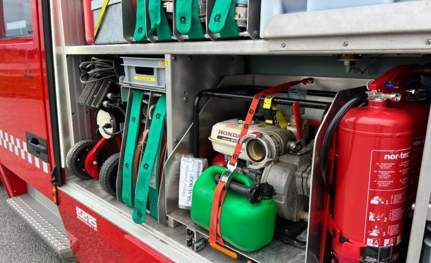 Iveco  Daily, automat, rok 2017, Rosenbauer CL, systém CAFS 1000L vody + 100L pena