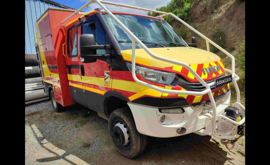 Iveco 4×4, rok 2019, Waterax , 1200L vody + 60L peny