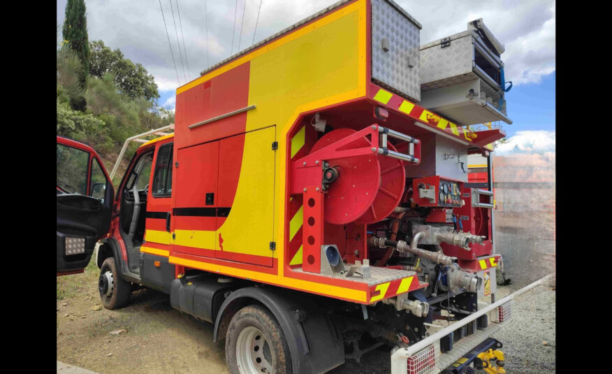 Iveco 4×4, rok 2019, Waterax , 1200L vody + 60L peny